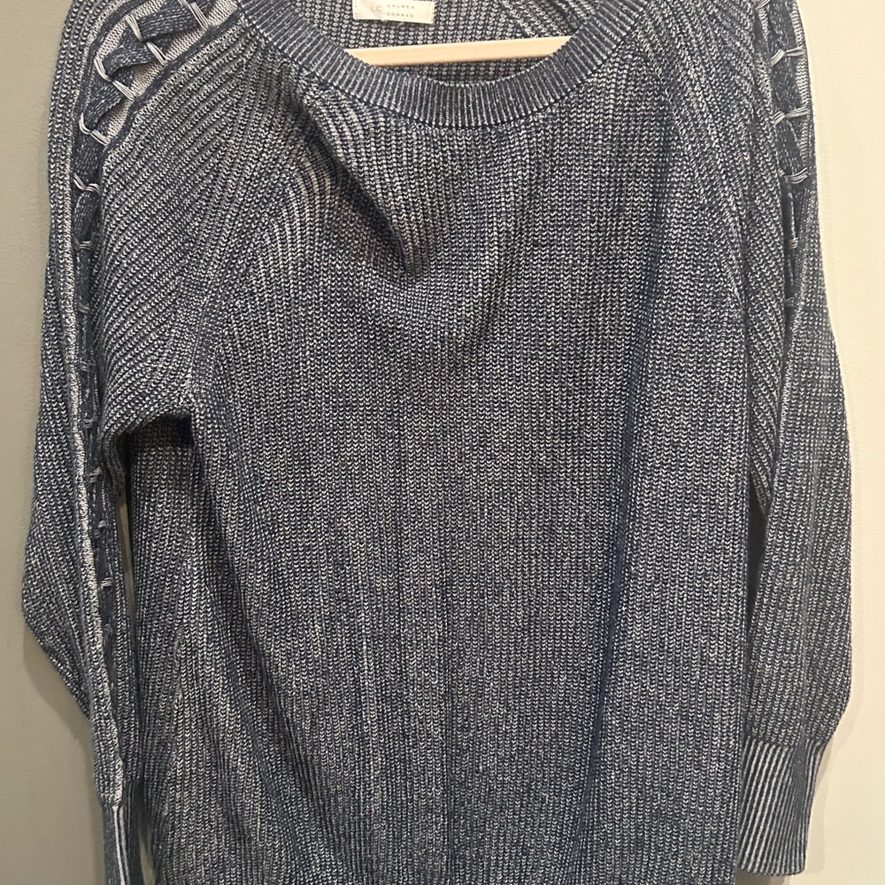 LC Lauren Conrad Blue Crew Neck Sweater with Ribbed Knit